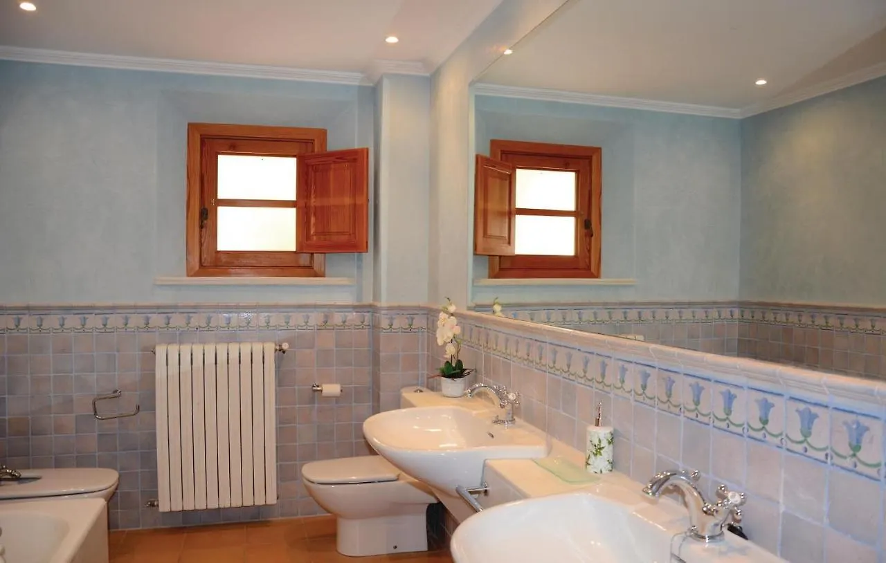 4 Bedroom Stunning Home In Fornalutx