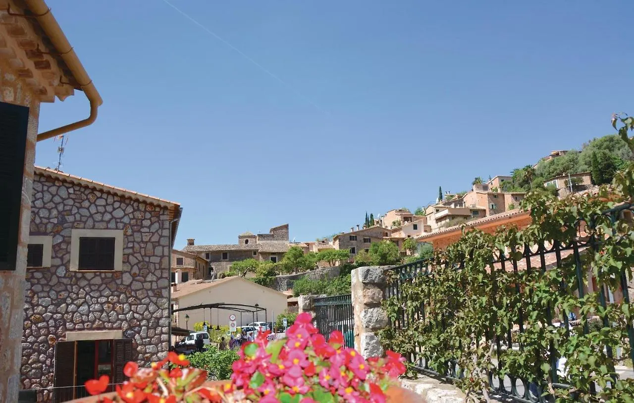 Сasa de vacaciones 4 Bedroom Stunning Home In Fornalutx
