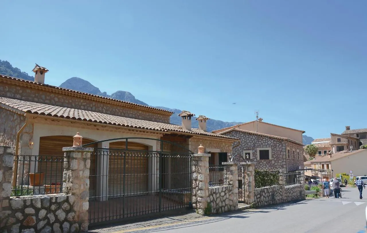 4 Bedroom Stunning Home In Fornalutx España