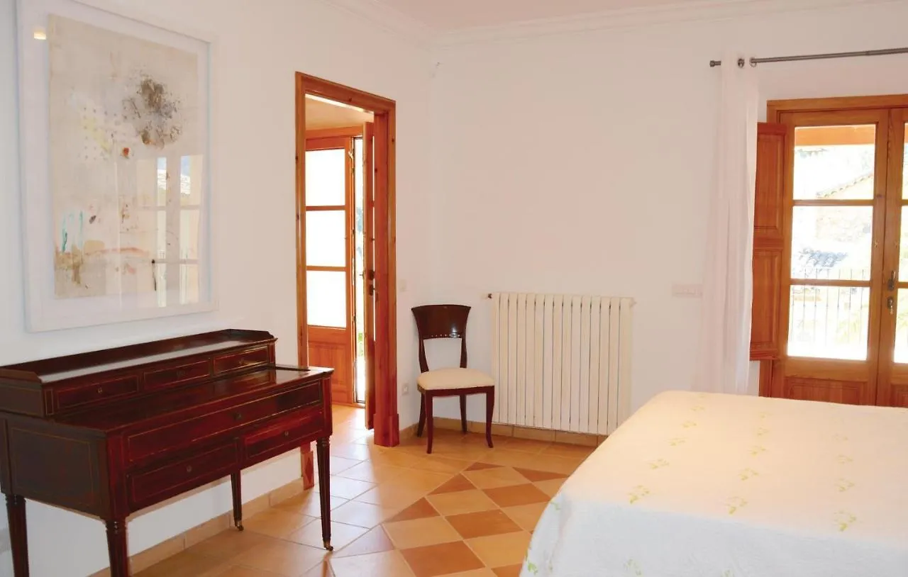 4 Bedroom Stunning Home In Fornalutx Сasa de vacaciones