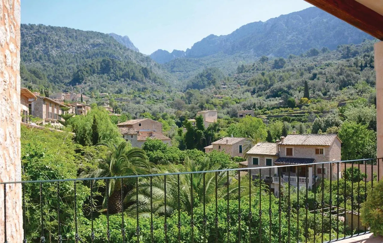 Сasa de vacaciones 4 Bedroom Stunning Home In Fornalutx