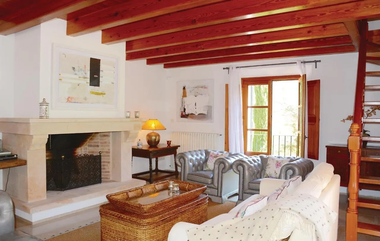 4 Bedroom Stunning Home In Fornalutx 0*,
