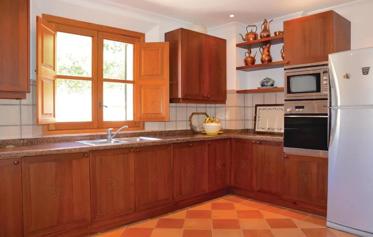 4 Bedroom Stunning Home In Fornalutx Сasa de vacaciones