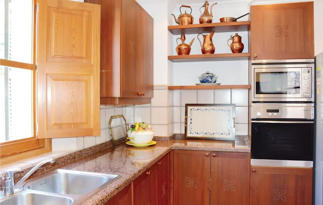 4 Bedroom Stunning Home In Fornalutx