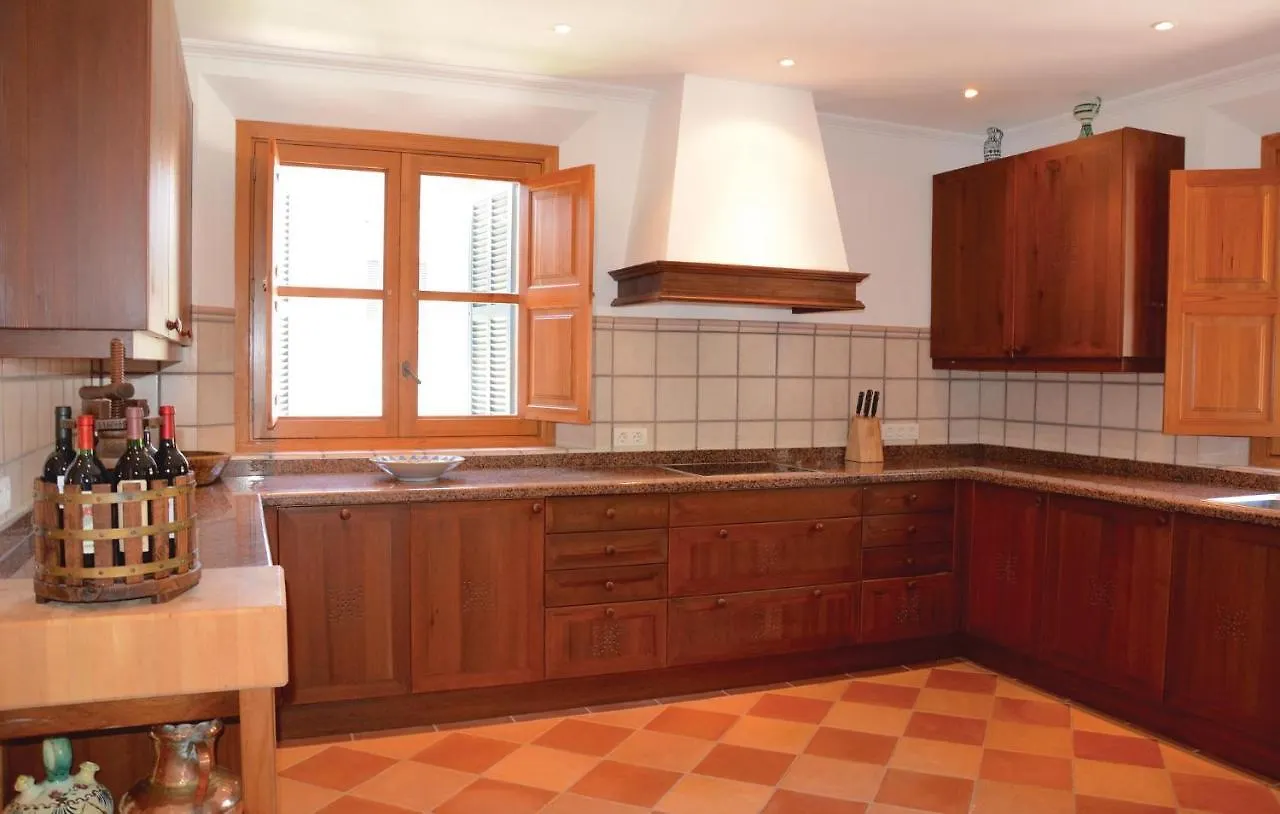 4 Bedroom Stunning Home In Fornalutx