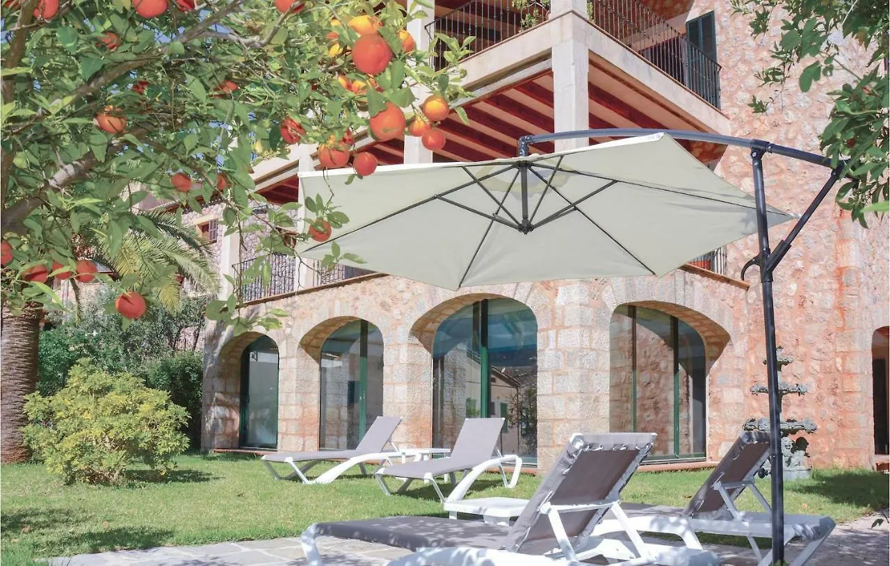 4 Bedroom Stunning Home In Fornalutx 0*,